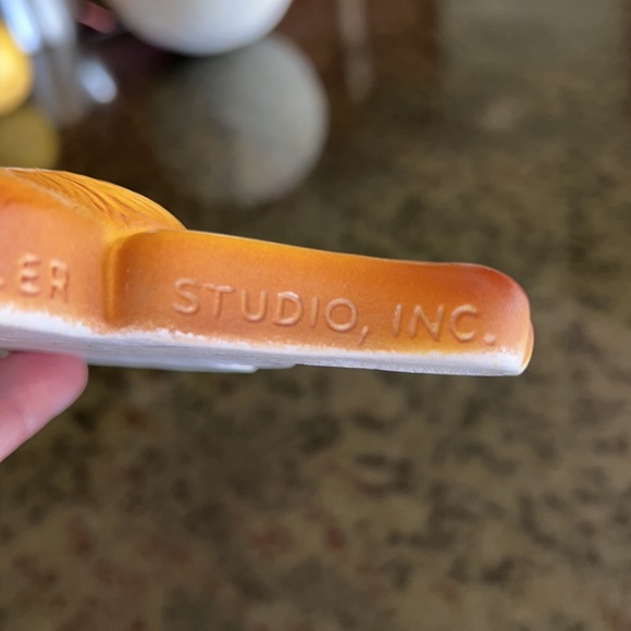 C. 1970 Set of 4 Plaster Cat Wall Hangings Miller Studio, Inc. - Picture 6 of 13